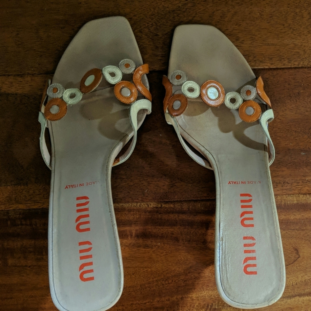 Miu Miu Mauve Sandals with Circle Pattern